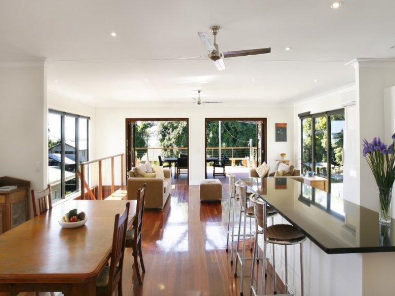 6 Orchard Avenue, Boreen Point QLD 4565