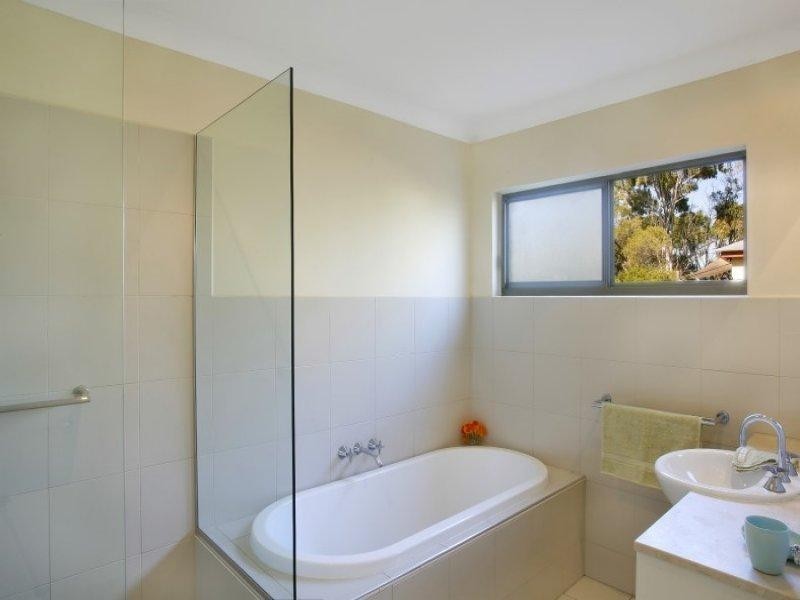 6 Orchard Avenue, Boreen Point QLD 4565