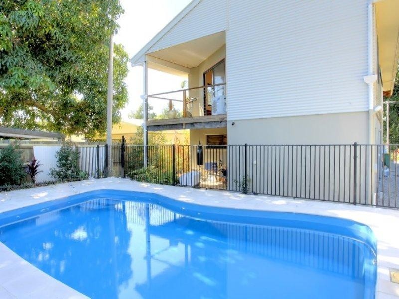 6 Orchard Avenue, Boreen Point QLD 4565