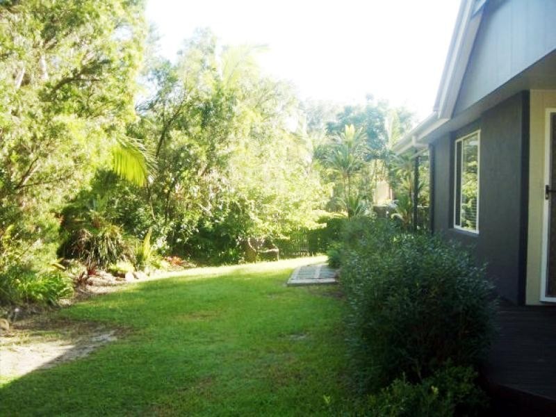 2 Cambridge Court, Tewantin QLD 4565