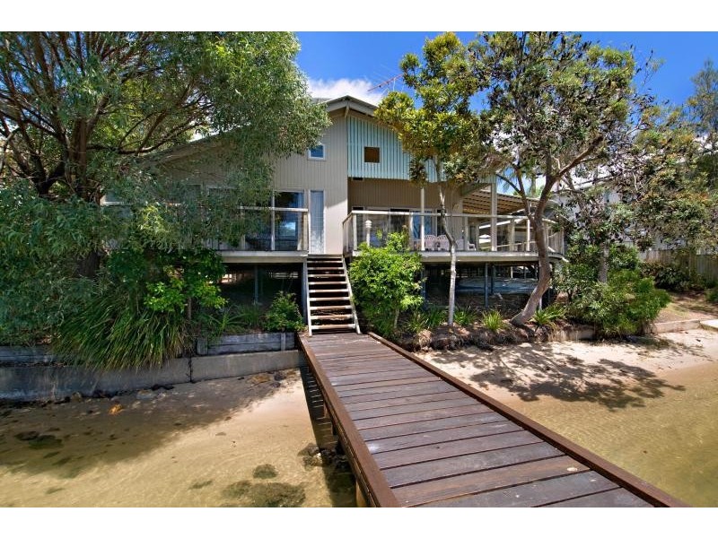 37 Wyuna Drive, Noosaville QLD 4566