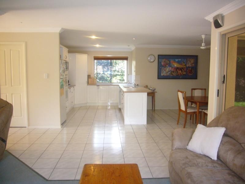 16 Skylark Court, Noosaville QLD 4566