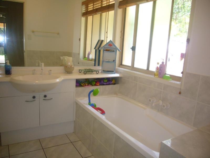 16 Skylark Court, Noosaville QLD 4566
