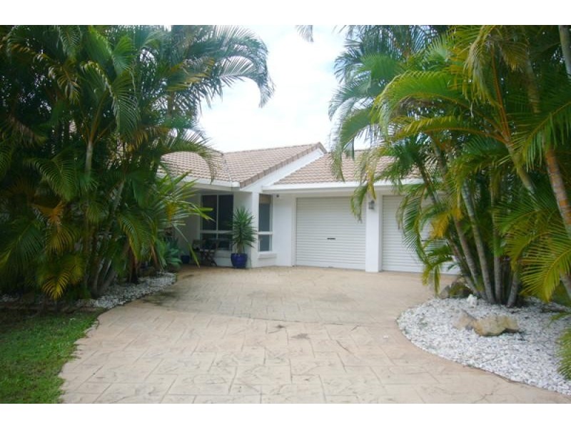 5 Aquamarine Circuit, Noosa Waters QLD 4566