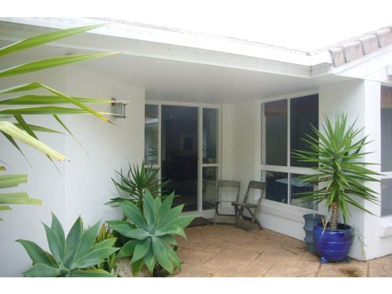 5 Aquamarine Circuit, Noosa Waters QLD 4566