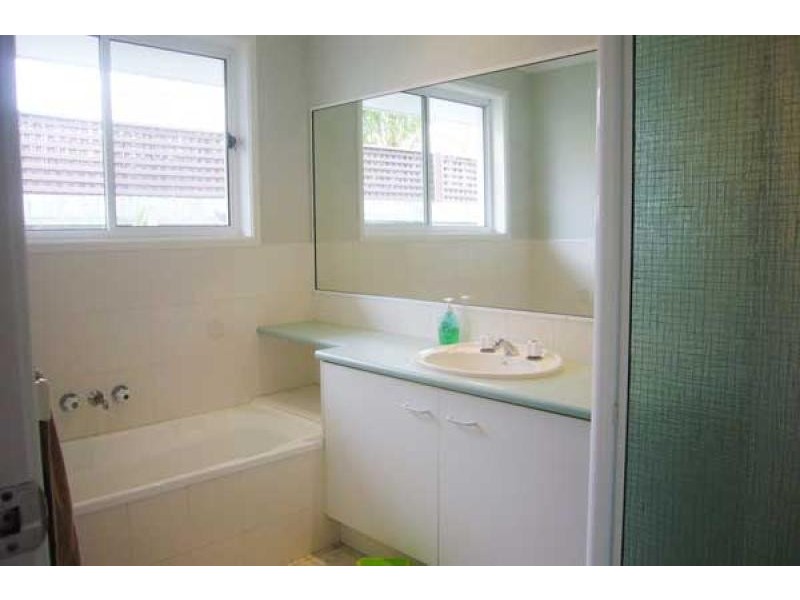 5 Aquamarine Circuit, Noosa Waters QLD 4566