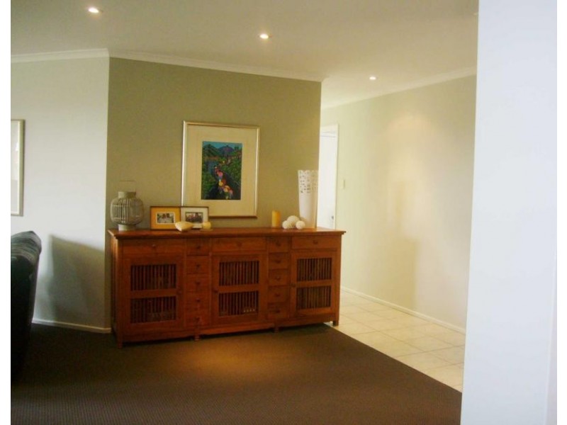5 Aquamarine Circuit, Noosa Waters QLD 4566