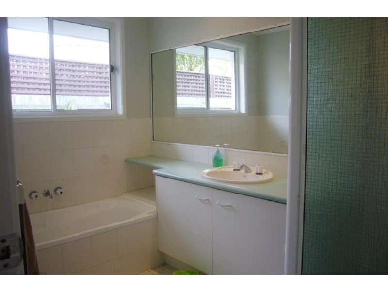 5 Aquamarine Circuit, Noosa Waters QLD 4566