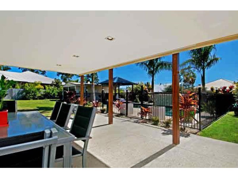 6 Dirum Court, Tewantin QLD 4565