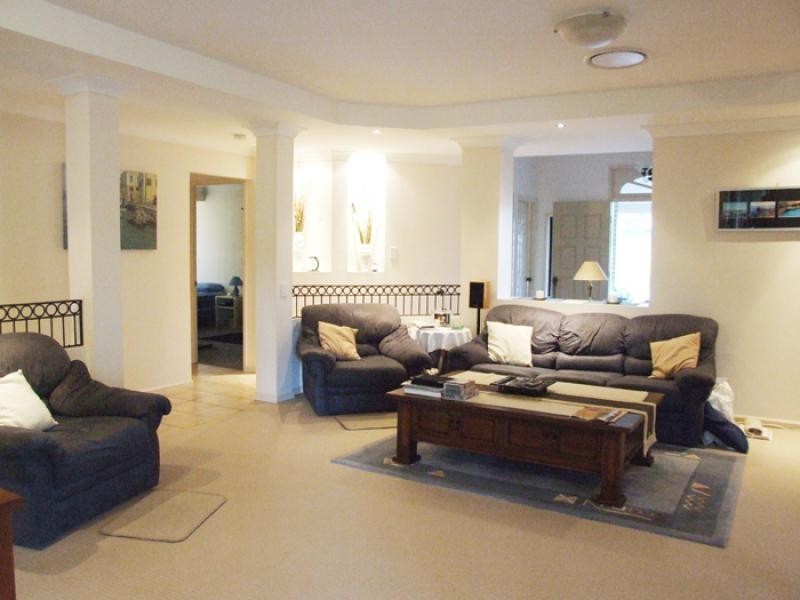 7 Murchison Lane, Cooroibah QLD 4565