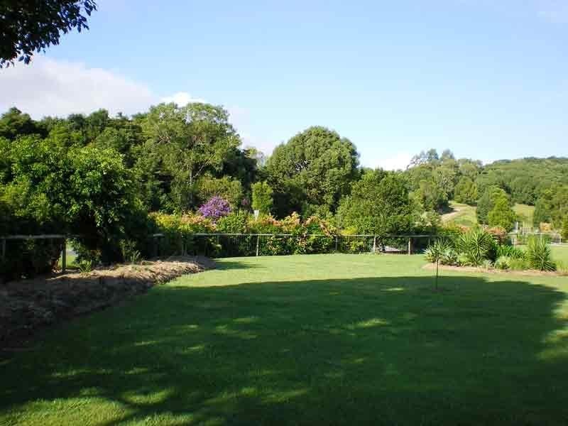 4 Sallwood Court, Pinbarren QLD 4568