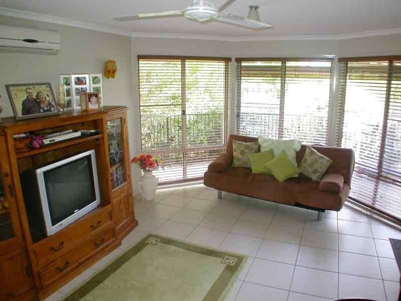 4 Sallwood Court, Pinbarren QLD 4568