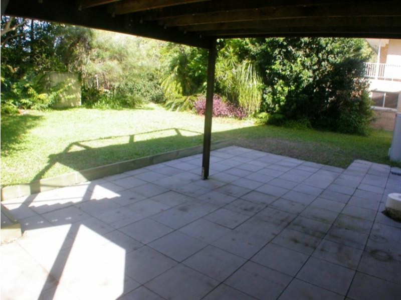 8 Hillcrest Avenue, Noosaville QLD 4566