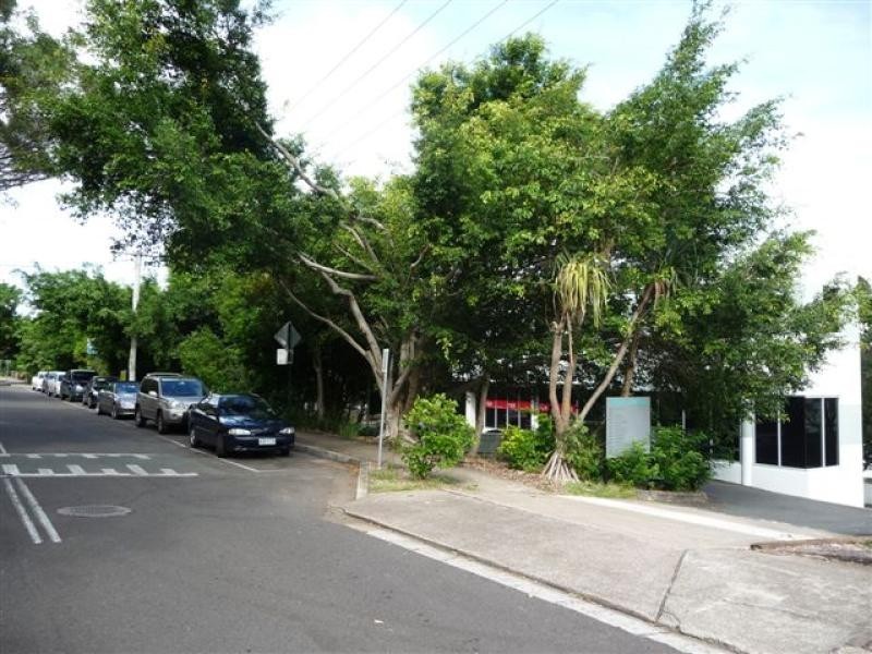 4/6 Bottlebrush Avenue, Noosa Heads QLD 4567