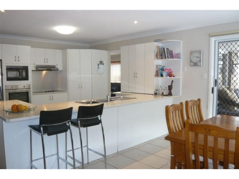 25 Leafhaven Drive, Tewantin QLD 4565