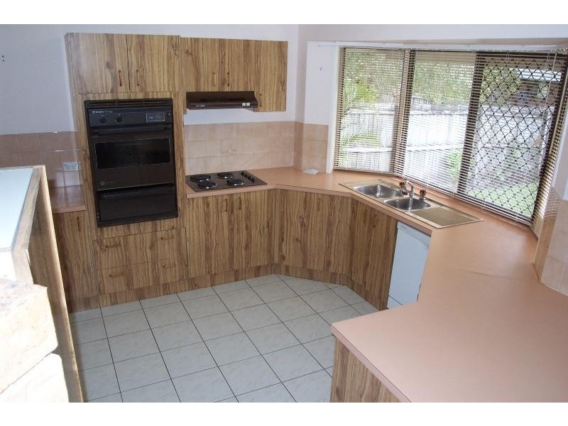 16 Linksland Street, Tewantin QLD 4565