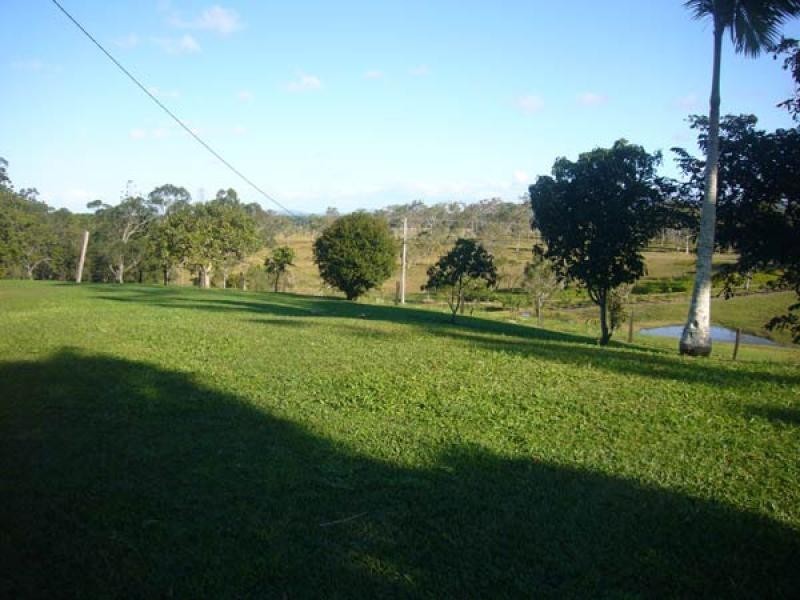 18 Robinson Road, Kin Kin QLD 4571