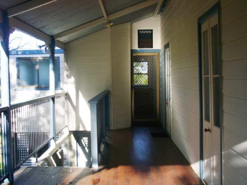 18 Robinson Road, Kin Kin QLD 4571