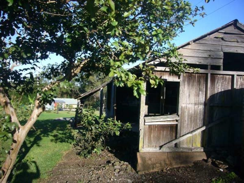 18 Robinson Road, Kin Kin QLD 4571