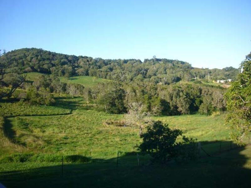 18 Robinson Road, Kin Kin QLD 4571