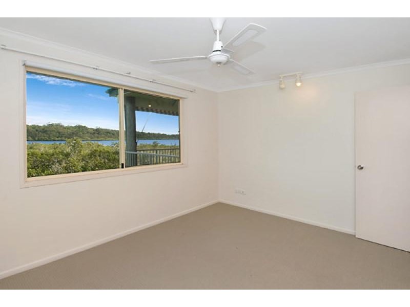 6 Val Crescent, Noosaville QLD 4566