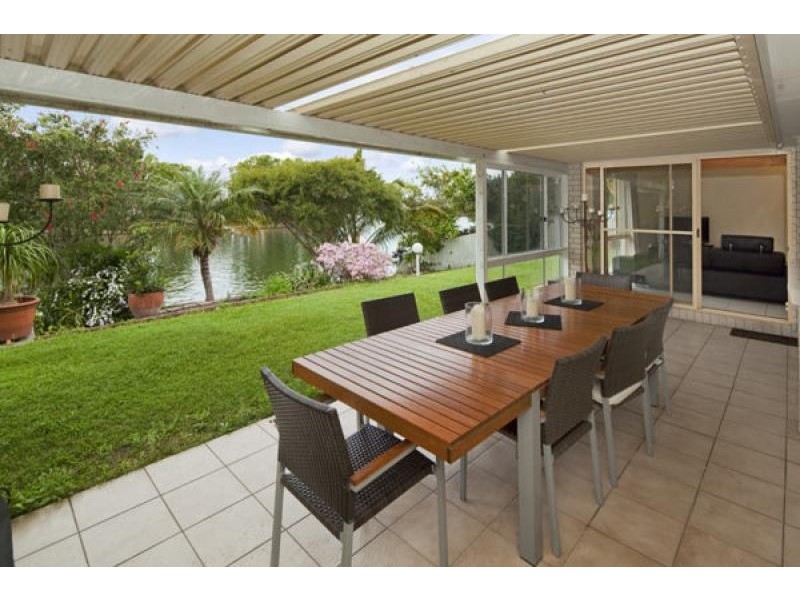 3 Riverbreeze Avenue, Noosa Waters QLD 4566