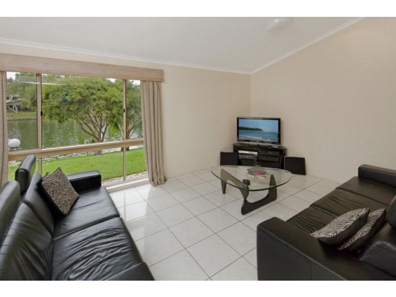 3 Riverbreeze Avenue, Noosa Waters QLD 4566