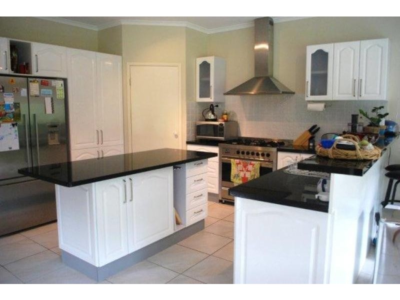 12 Pepper Berry Place, Cooroy QLD 4563