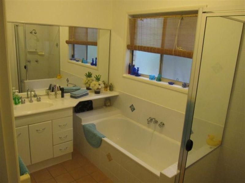 12 Pepper Berry Place, Cooroy QLD 4563