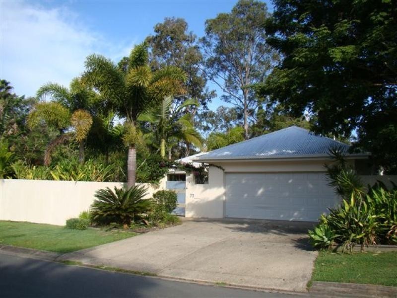 77 Hooper Crescent, Tewantin QLD 4565