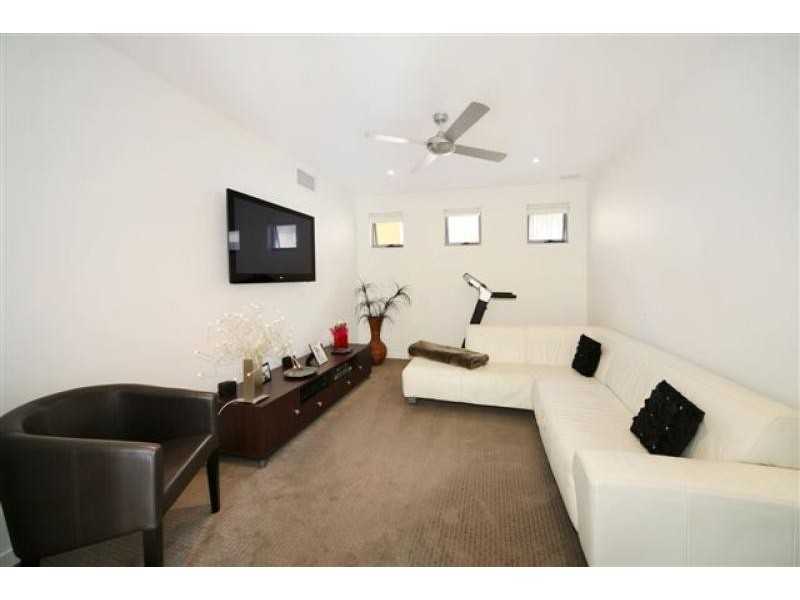 28 Myles Street, Tewantin QLD 4565