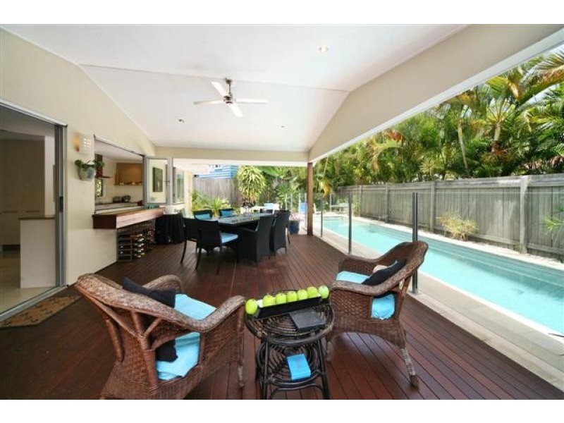 39 Newfield Street, Sunrise Beach QLD 4567