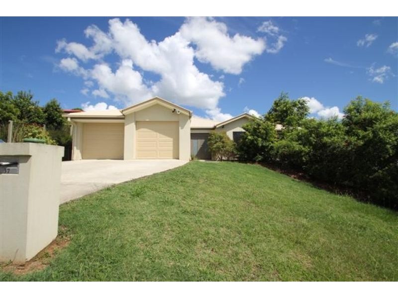 37 Kensington Drive, Cooroy QLD 4563