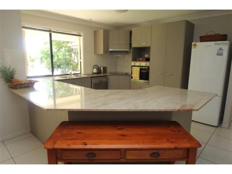 37 Kensington Drive, Cooroy QLD 4563