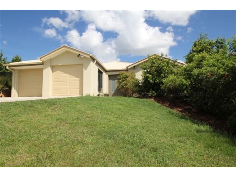 37 Kensington Drive, Cooroy QLD 4563
