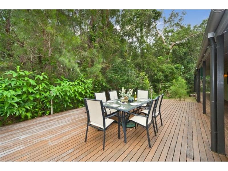 8 Campbells Road, Cootharaba QLD 4565