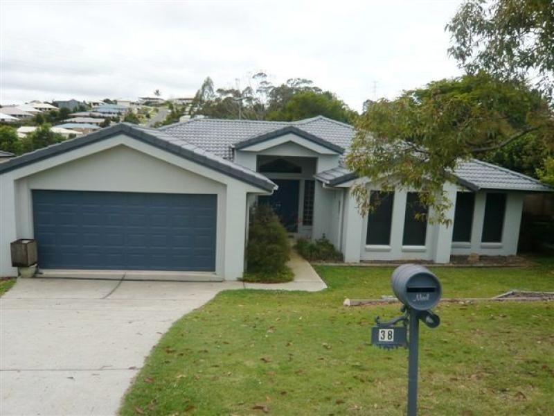 38 Pearsons Road, Cooroy QLD 4563