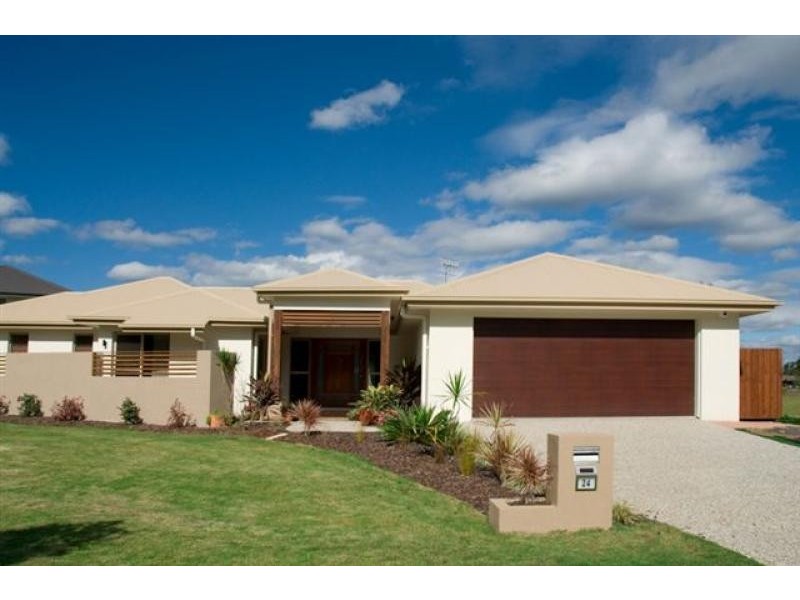 24 Attenuatta Place, Noosaville QLD 4566