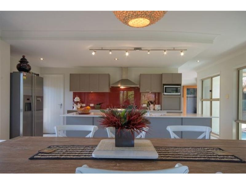 24 Attenuatta Place, Noosaville QLD 4566