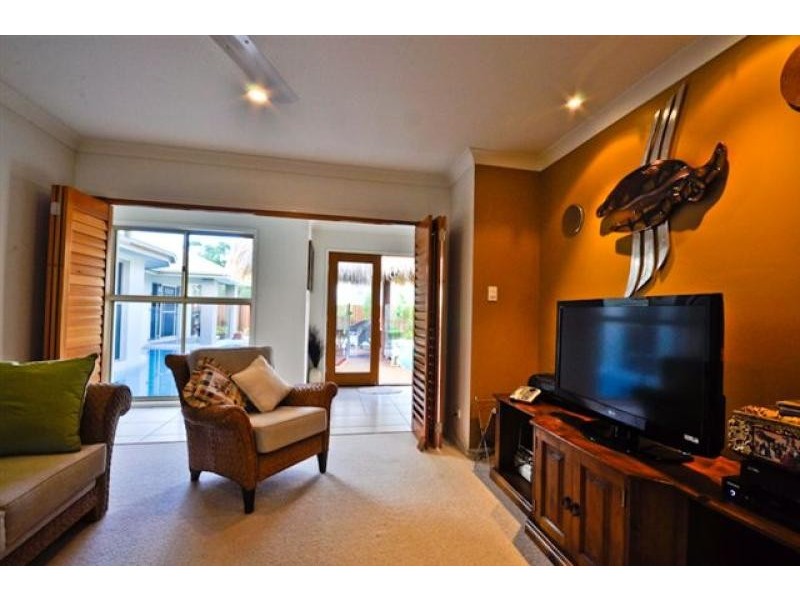 24 Attenuatta Place, Noosaville QLD 4566