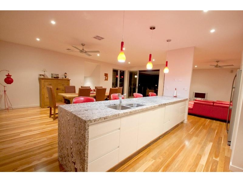 11 Seagull Avenue, Caloundra QLD 4551