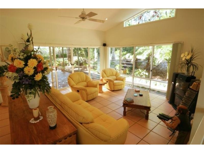 29 Lake Entrance Boulevard, Noosaville QLD 4566