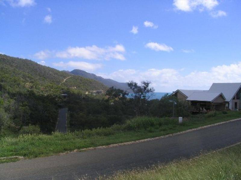 31 ROSERIC CRESCENT, Hideaway Bay QLD 4800
