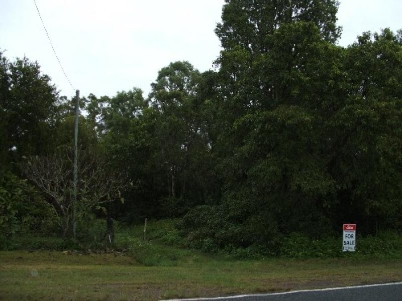 8 Bundesen Avenue, Midge Point QLD 4799