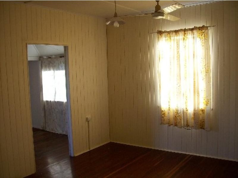 33 RUGE STREET, Proserpine QLD 4800