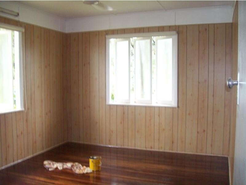 10 HOLMES STREET, Proserpine QLD 4800