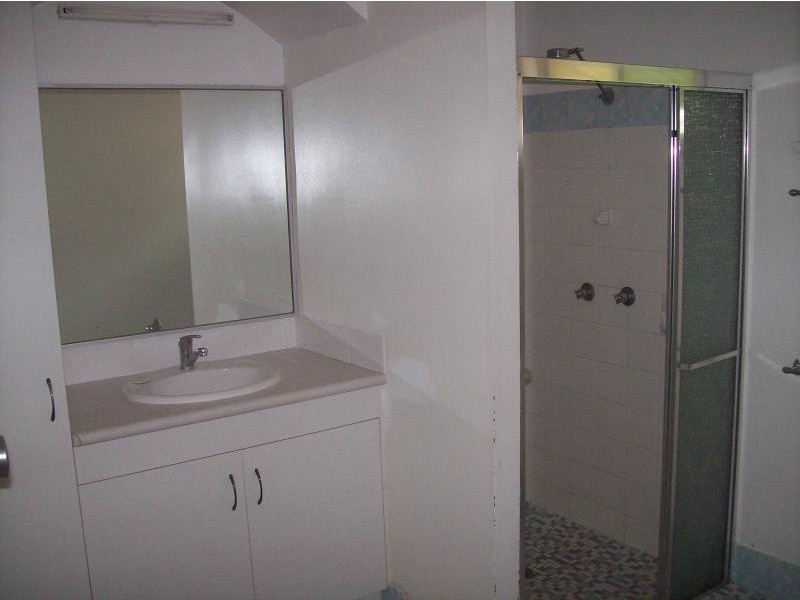 6 KANANDAH STREET, Proserpine QLD 4800