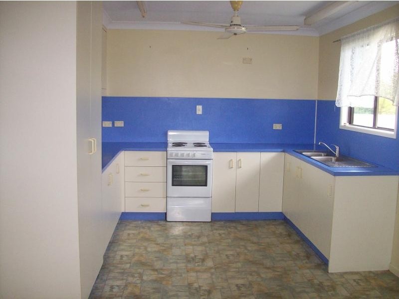 3 EDDIE STREET, Proserpine QLD 4800