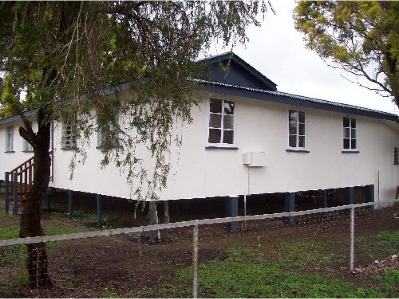 9 Ann Street, Proserpine QLD 4800