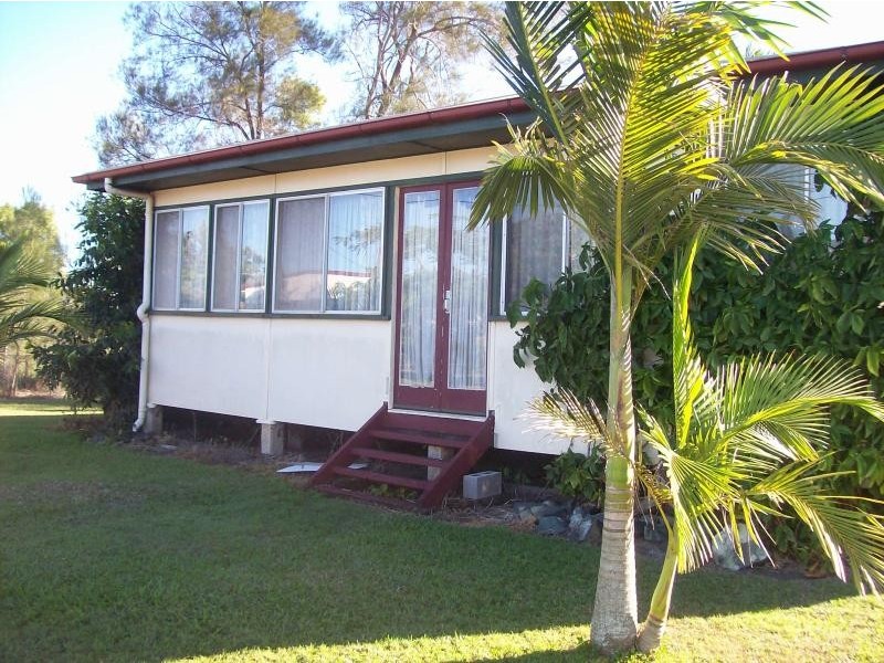 8 Joan Street, Proserpine QLD 4800